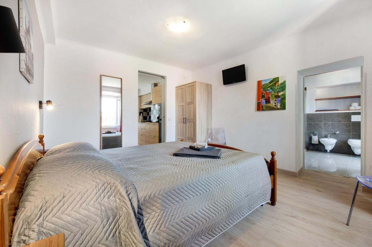 Taronico Apartments Duck Bellagio Eksteriør bilde